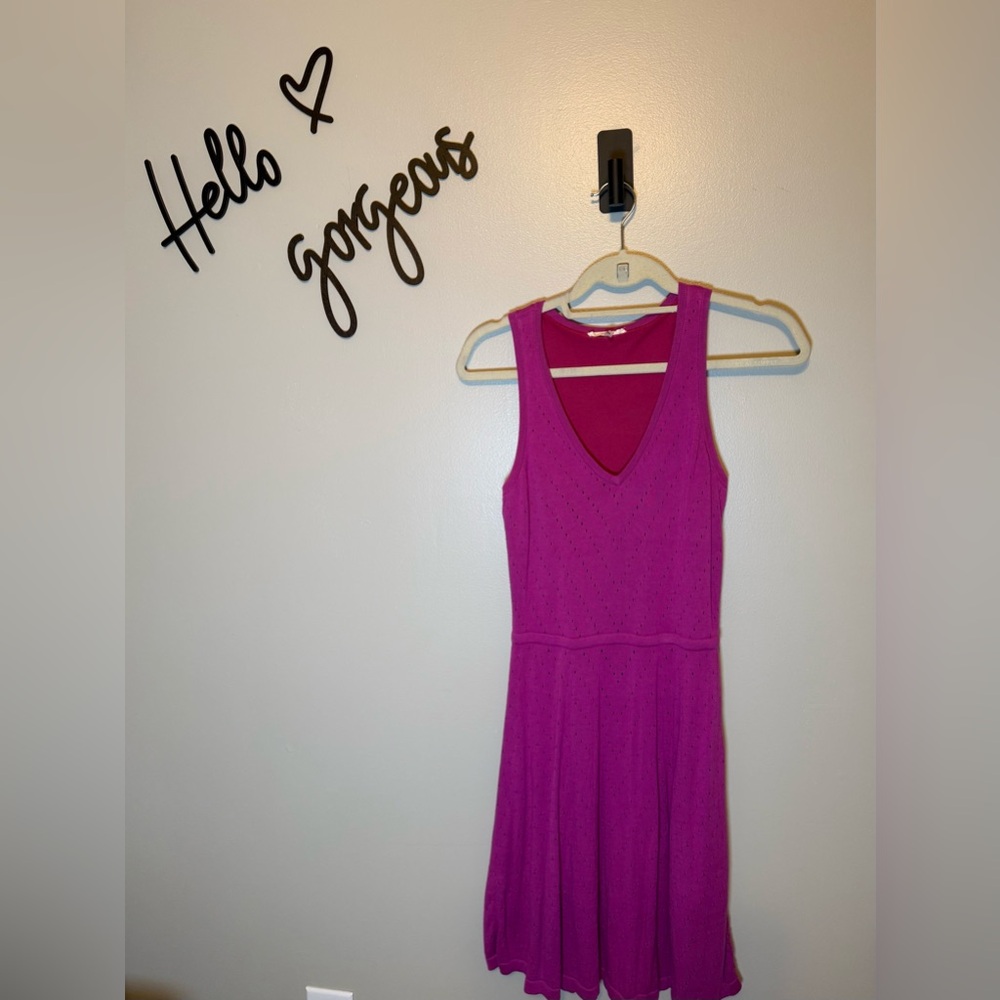 Trina Turk Vibrant Pink Sleeveless V-Neck Sweater Dress Sz S